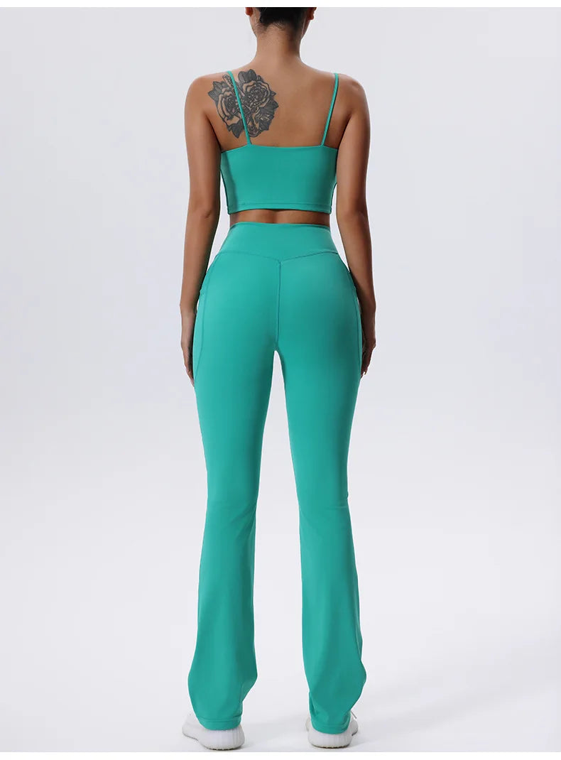 Awakens 2-Piece Women's Sports Set: Push-Up Tracksuit &amp; Leggings